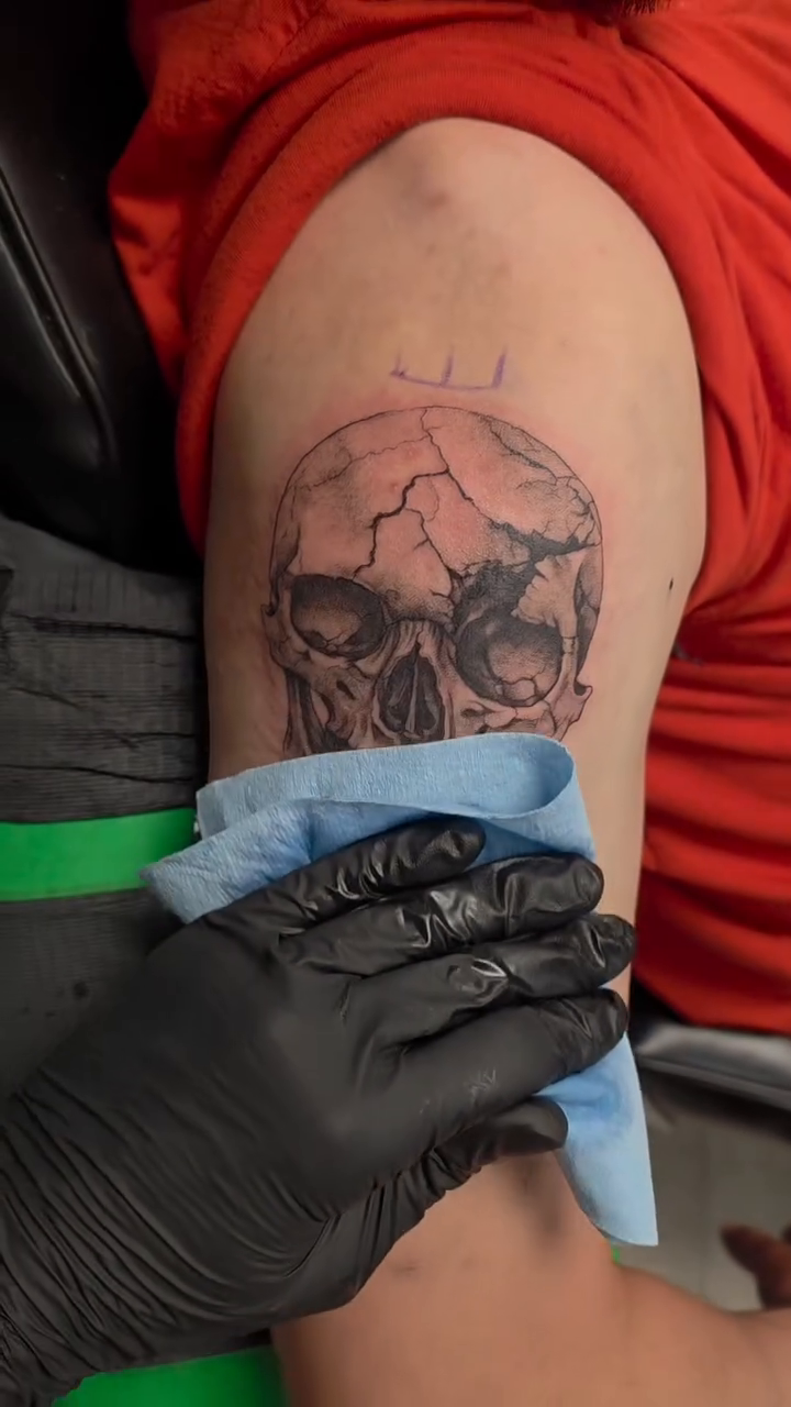 Tattoo by @frozenink_tattoo โ realism, black_and_grey