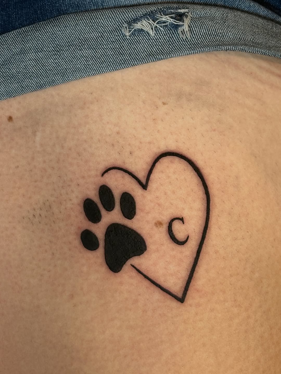 Tattoo by @draventoewstattoo β fine_line, minimalist