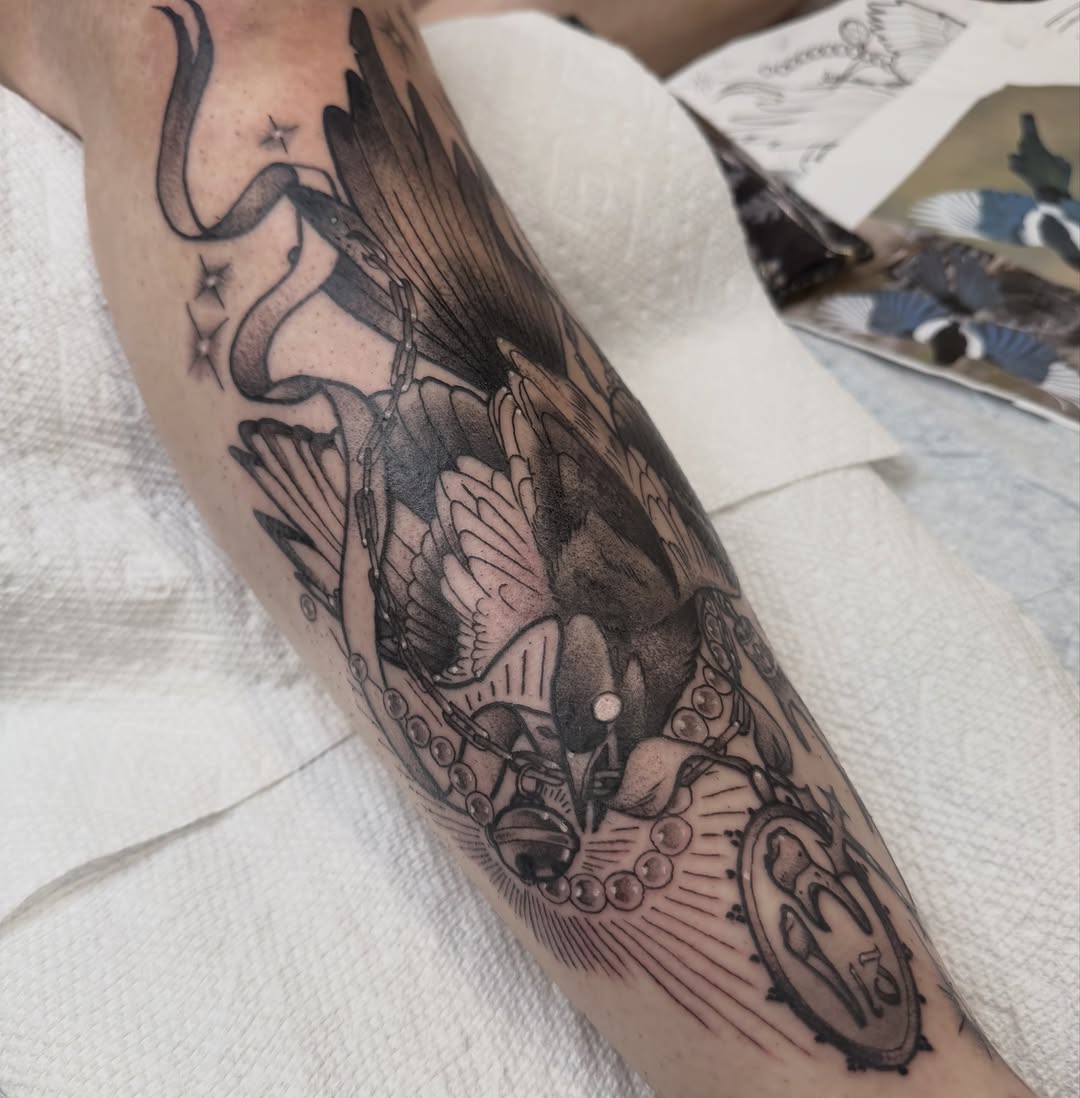 Tattoo by @saturniid.tattoo โ black_and_grey, illustrative