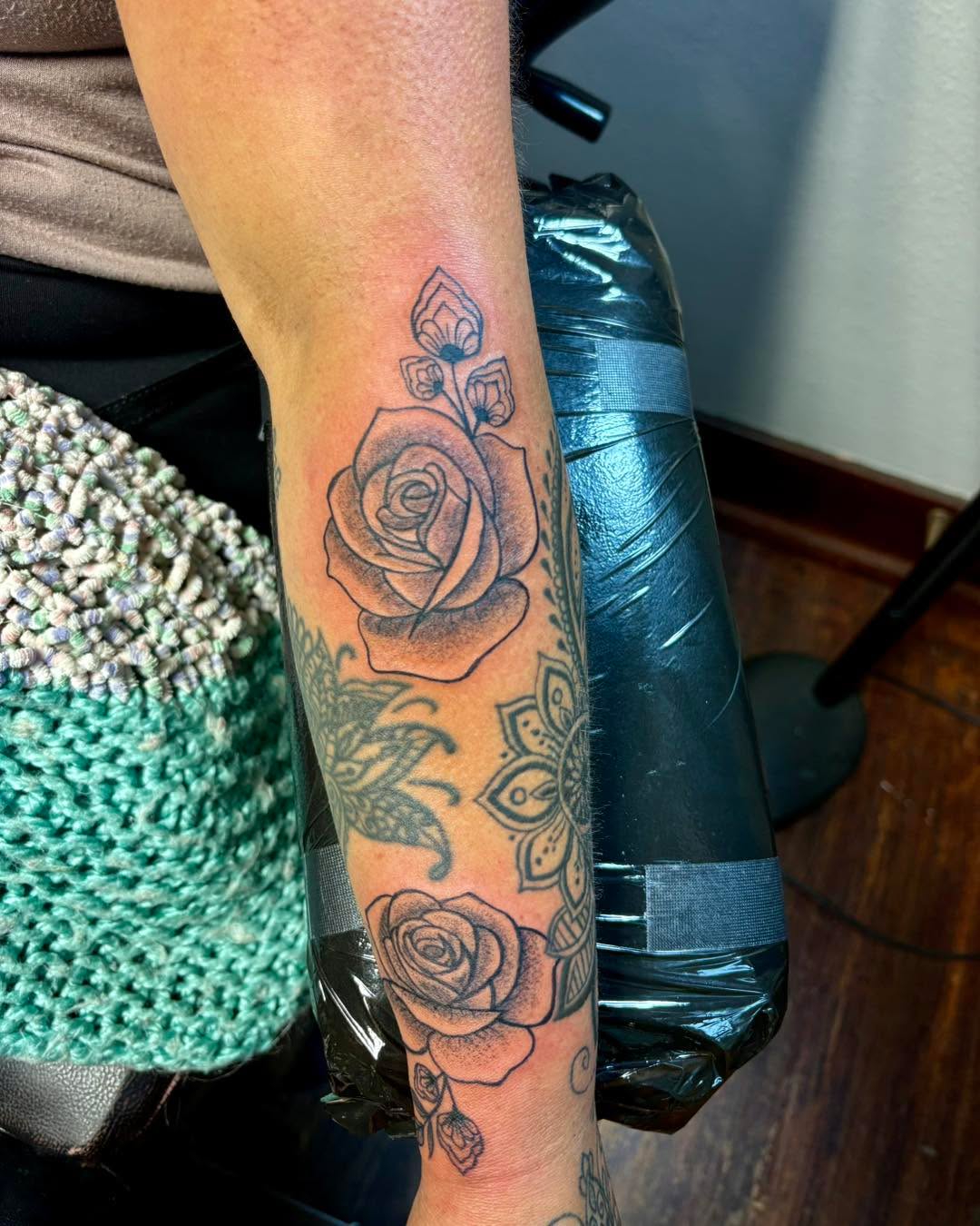 Tattoo by @pokes.by.kim โ fine_line, black_and_grey