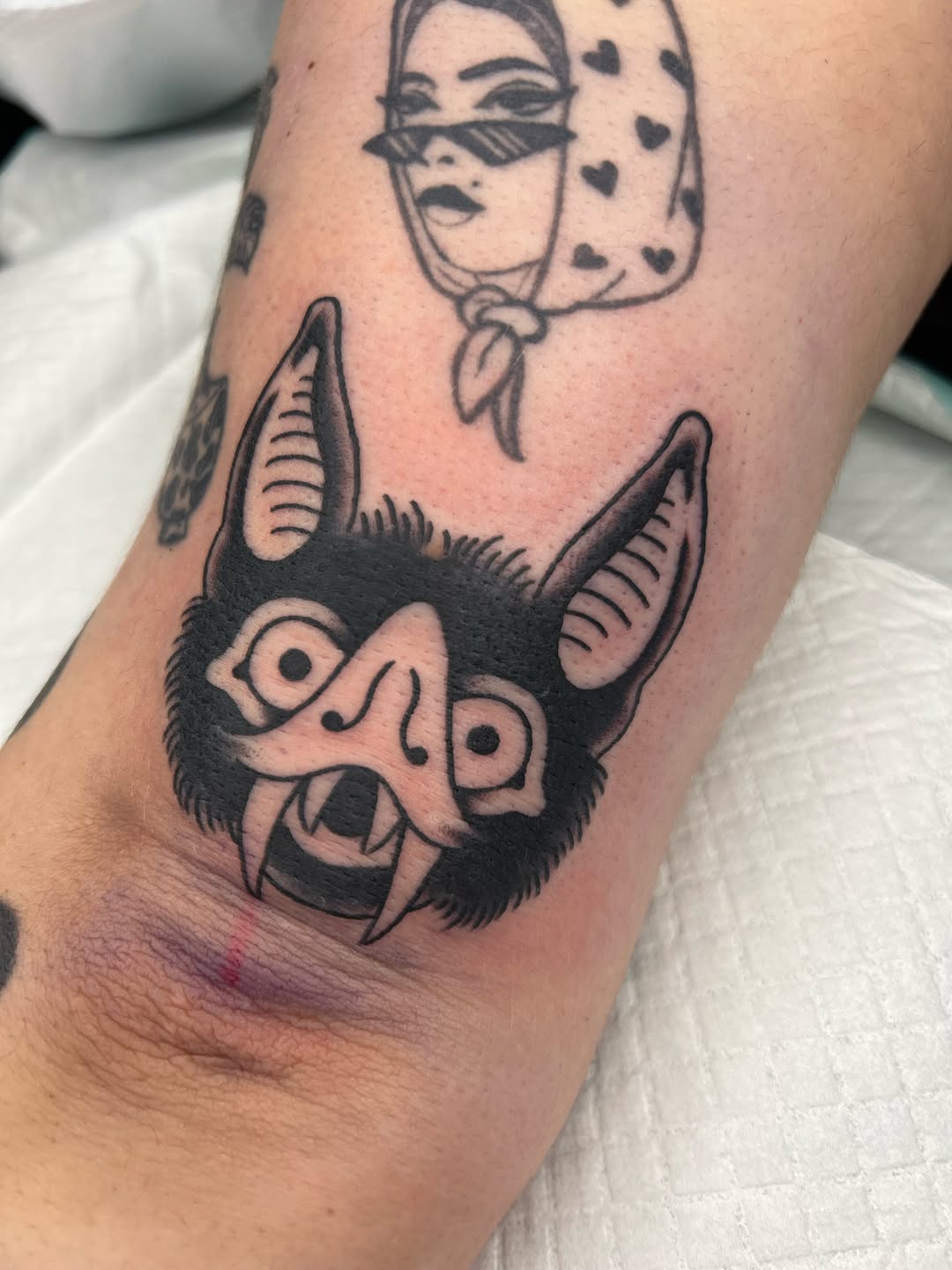Tattoo by @hannahtattana β american_traditional