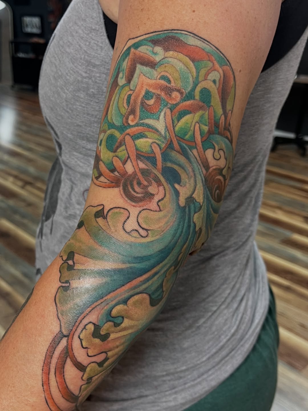 Tattoo by @melissathompsonart — japanese_irezumi, ornamental
