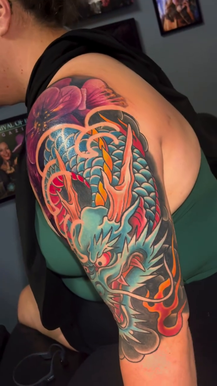 Tattoo by @maxraytattoos โ japanese_irezumi