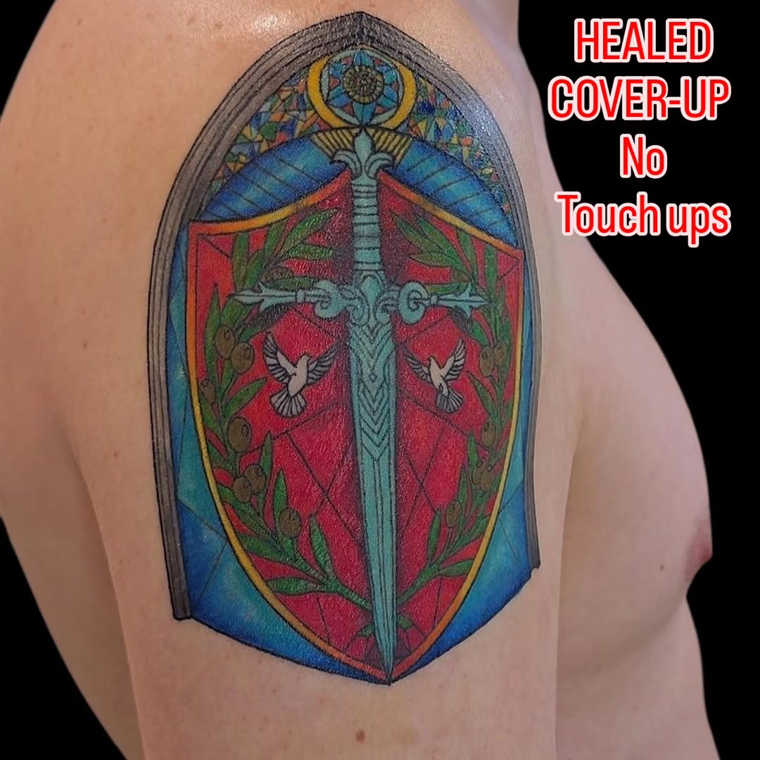 Tattoo by @creativeinsighttattoo19 β realism, stained_glass
