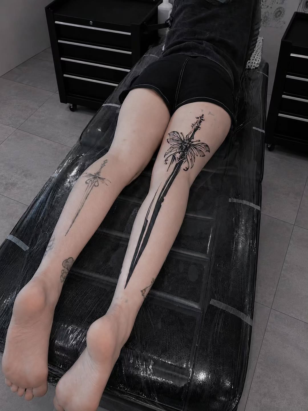 Tattoo by @garokim_tattoo — blackwork, fine_line