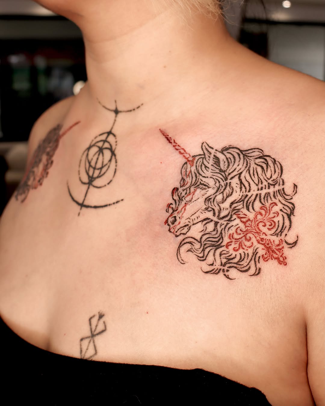 Tattoo by @naza.inks β fine_line, black_and_grey
