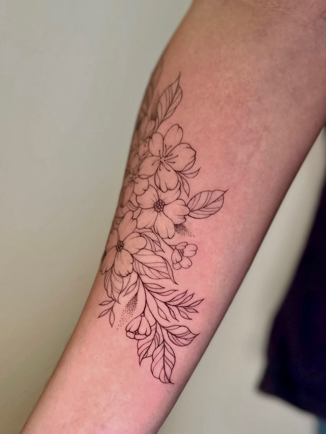 Tattoo by @bycristaliana — fine_line