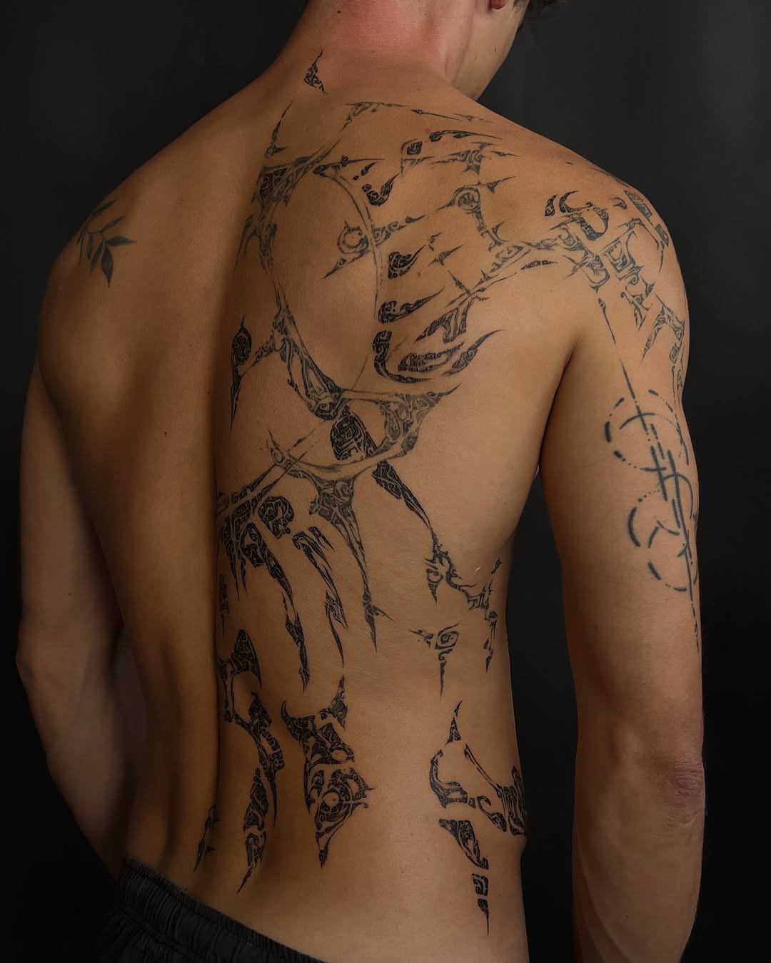 Tattoo by @orbritual โ blackwork, geometric