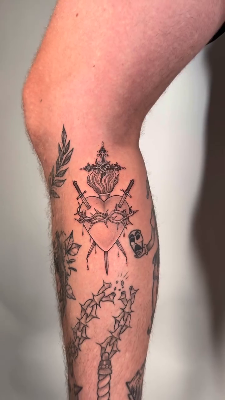 Tattoo by @inkbyleah_ โ fine_line, black_and_grey