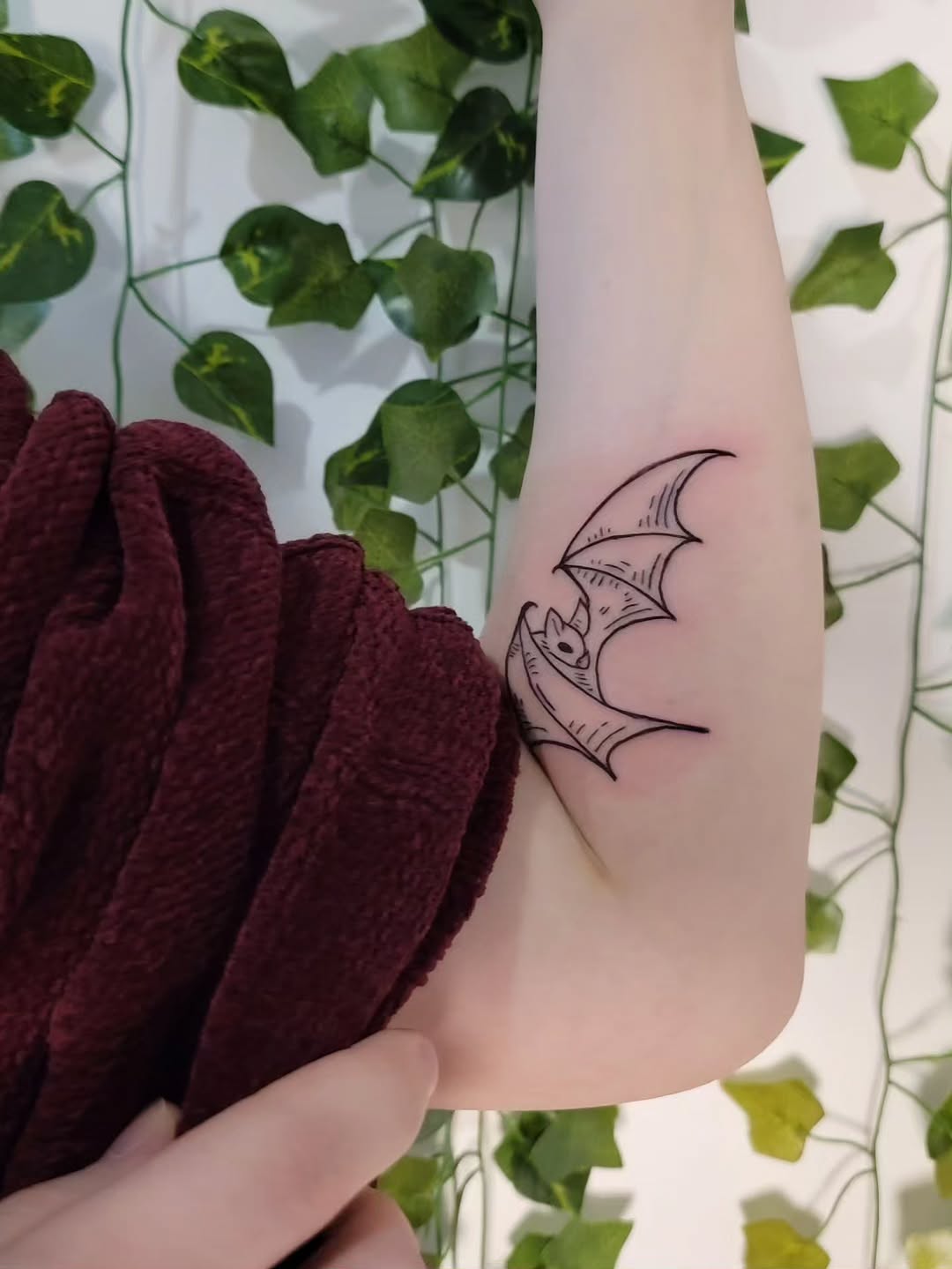 Tattoo by @satyrtattoos โ fine_line