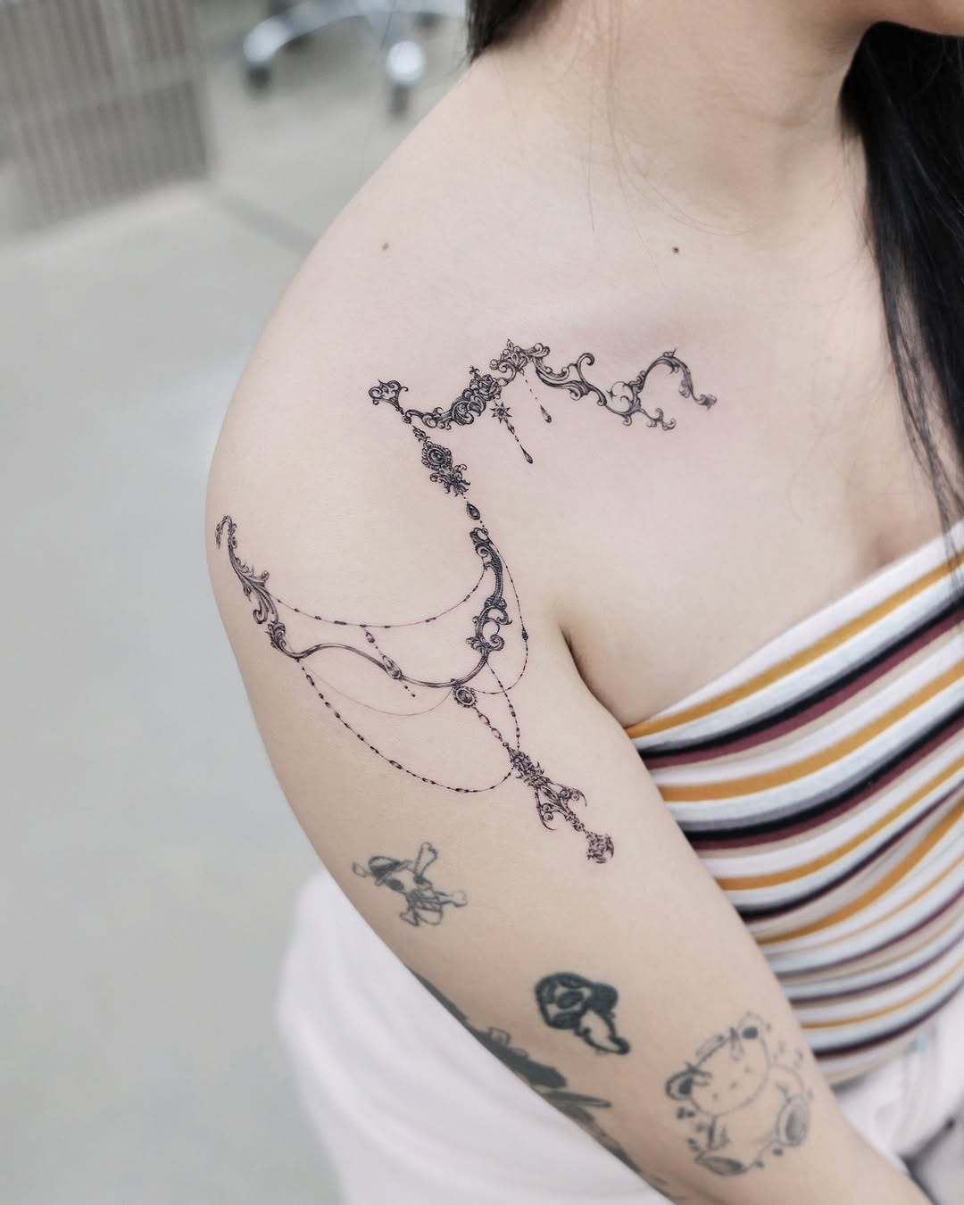 Tattoo by @aebak.tt — fine_line, ornamental