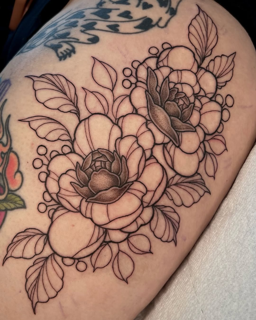 Tattoo by @olympe_ktattoos β fine_line, black_and_grey