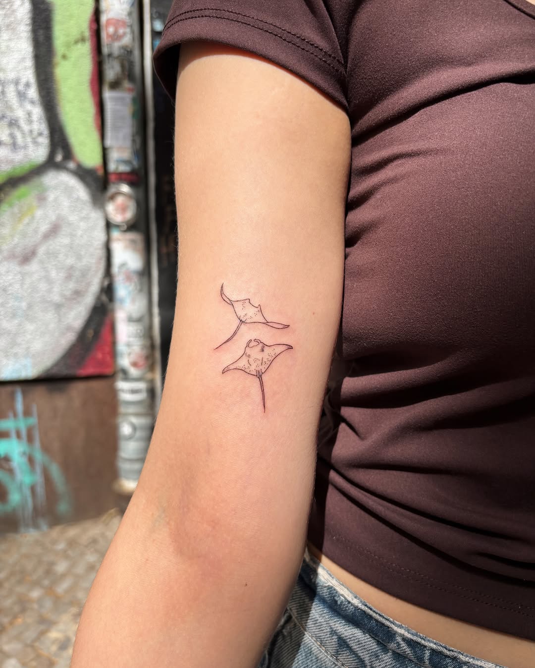 Tattoo by @jadu.tattoo — fine_line