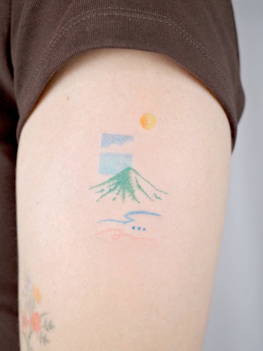 Tattoo by @soonmoon.tattoo — fine_line, minimalist