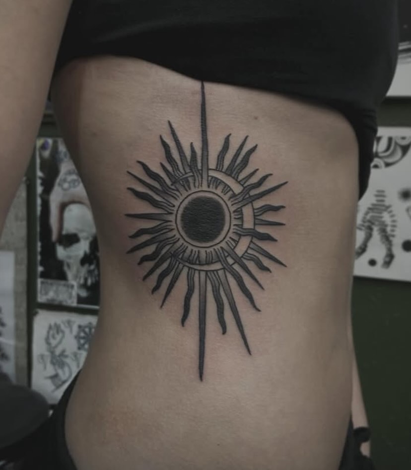 Tattoo by @vinnietatts — blackwork, geometric
