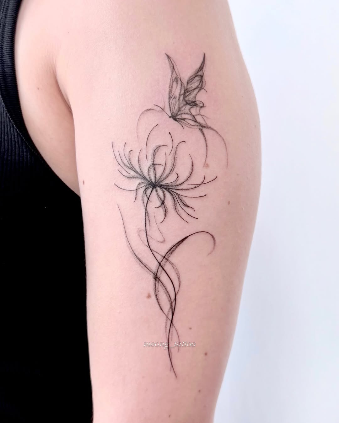 Tattoo by @moong_tattoo — fine_line, minimalist