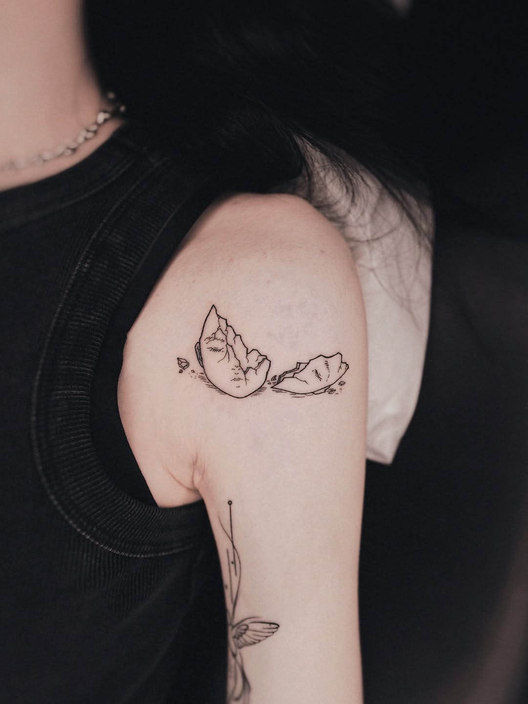 Tattoo by @19_tattooer โ fine_line, illustrative
