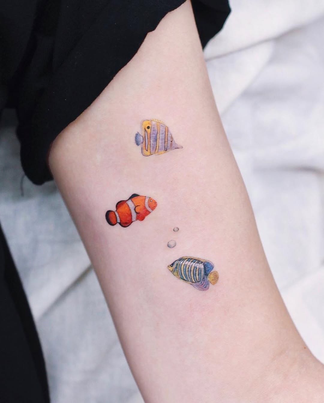 Tattoo by @himi.tattoo โ fine_line, realism