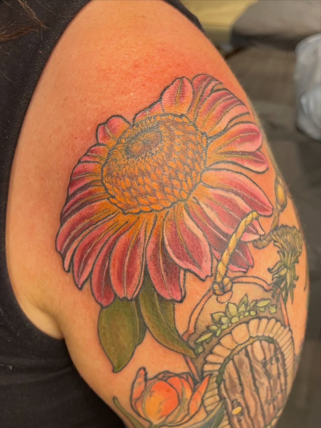 Tattoo by @pare_elyse — realism, illustrative