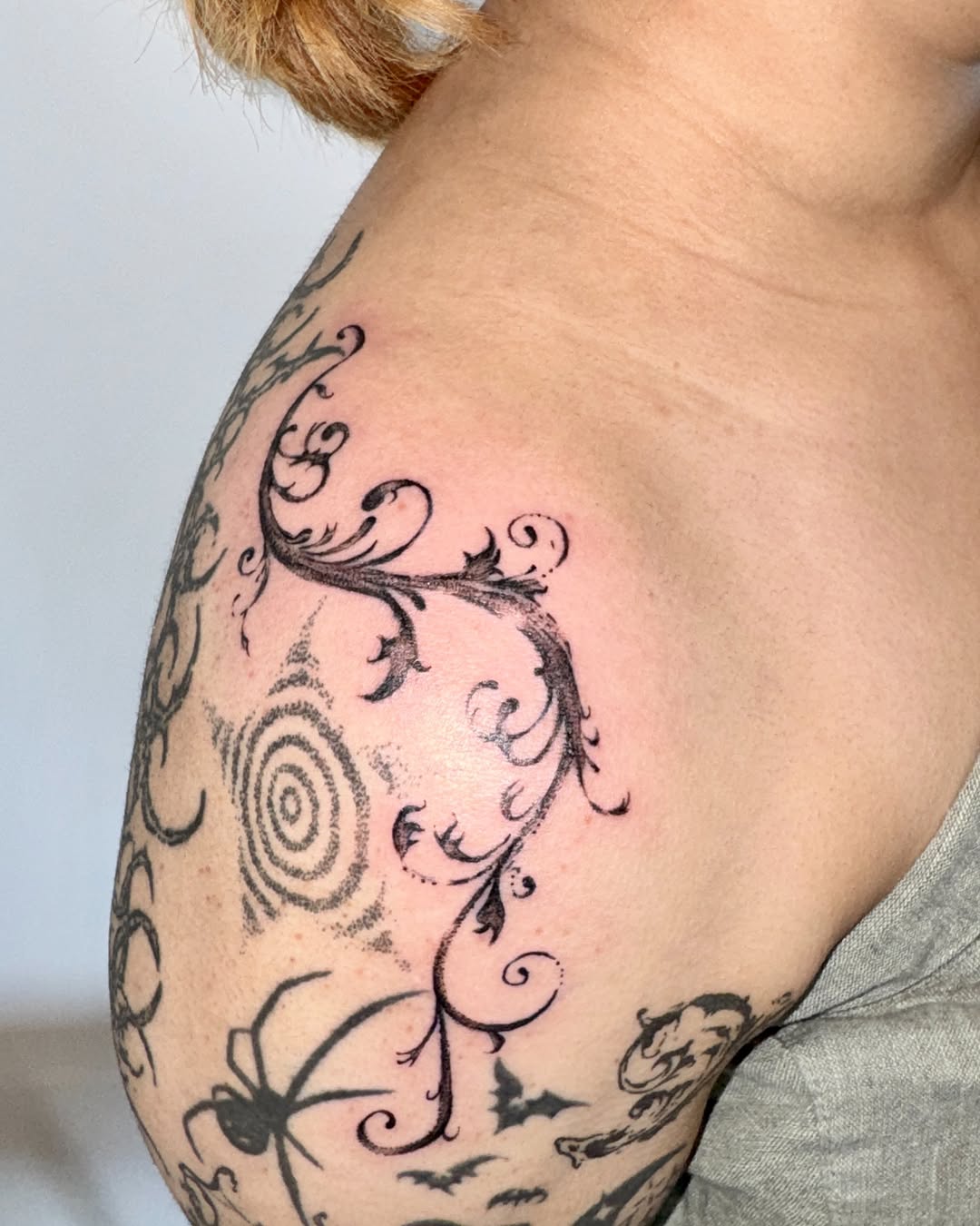 Tattoo by @flying.butter.tattoo β fine_line, ornamental