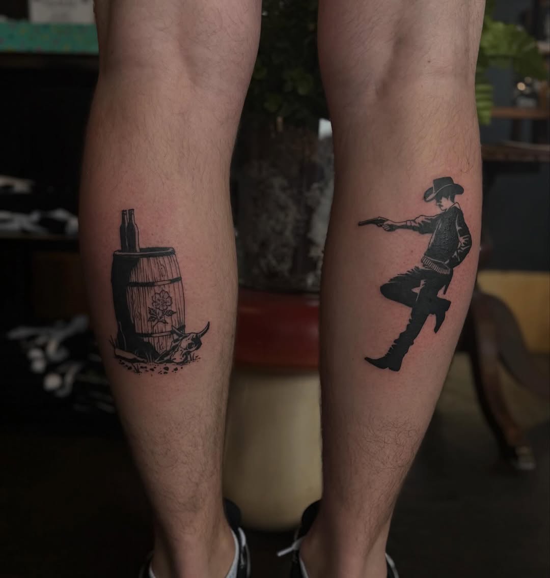 Tattoo by @stinkylizardtattoos β blackwork, illustrative