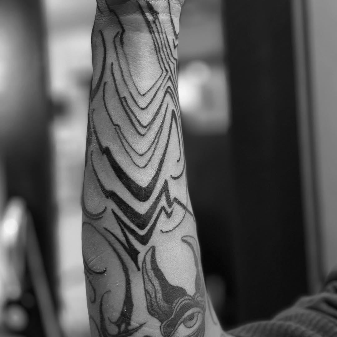 Tattoo by @toretattoo_311 — blackwork, geometric