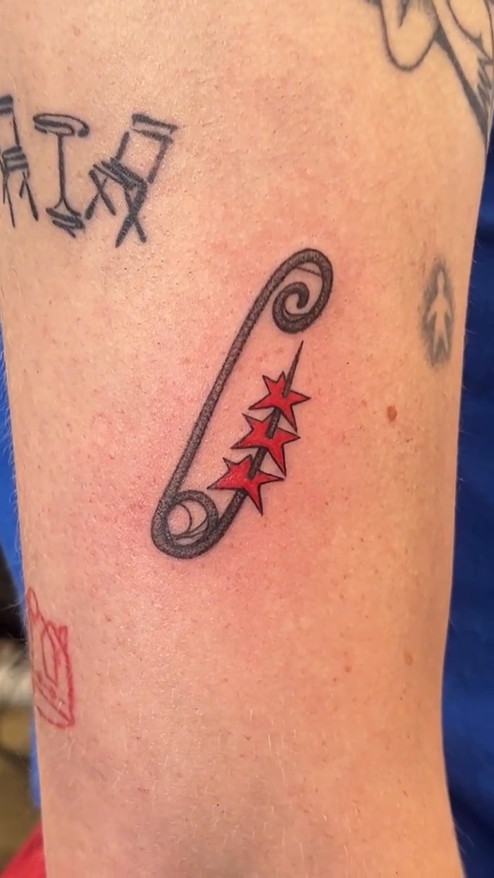 Tattoo by @lanta_ttoo — fine_line
