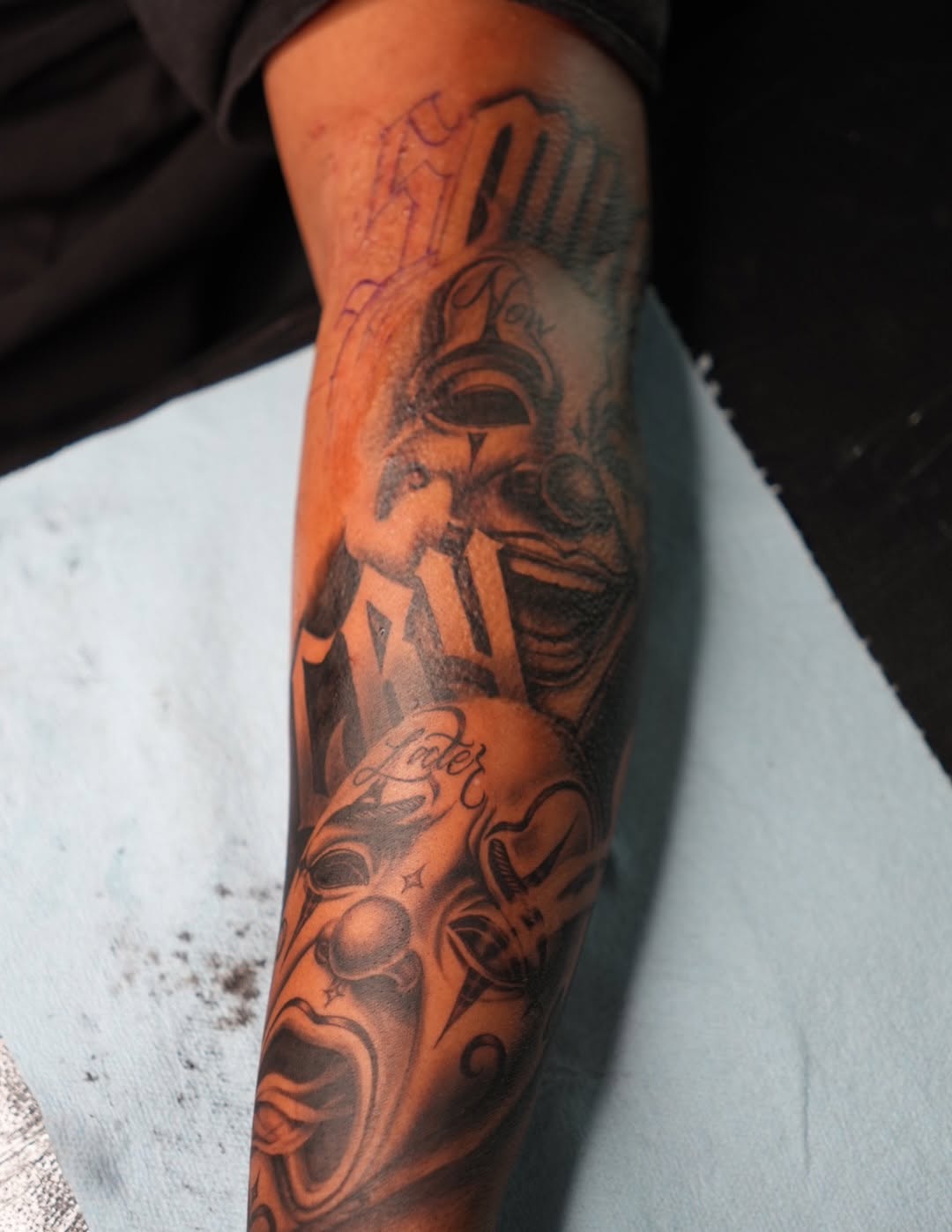 Tattoo by @lasmanosdeltoro — chicano, black_and_grey