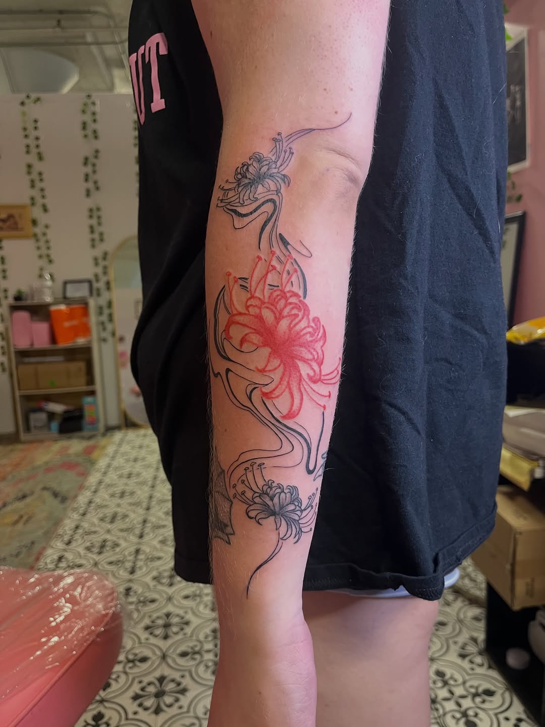 Tattoo by @elizabethzerena β fine_line, black_and_grey