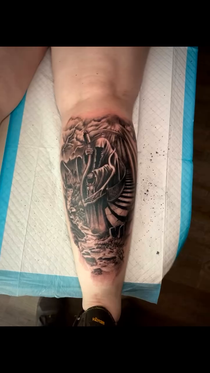Tattoo by @ef86_vs1 — black_and_grey, realism