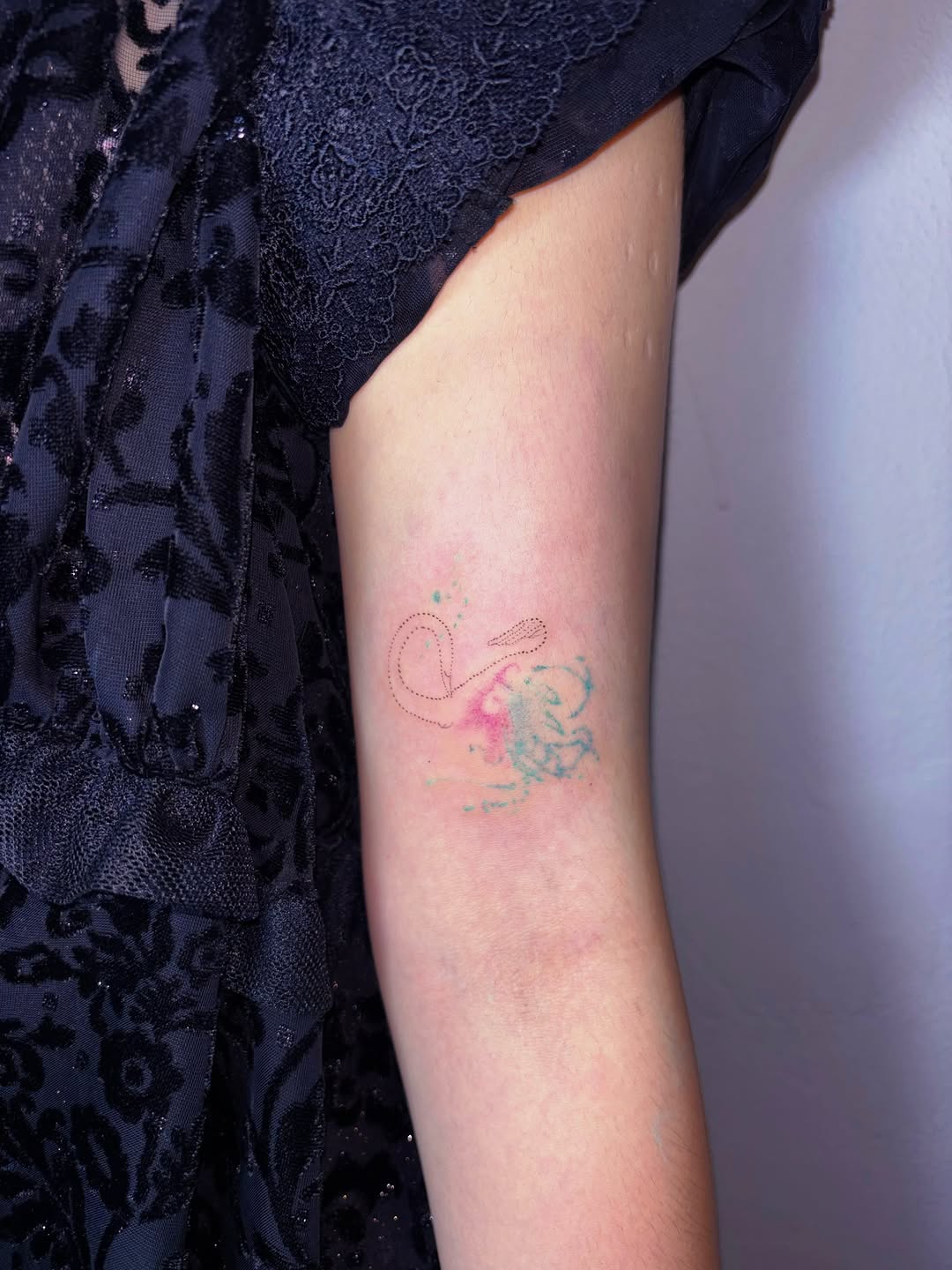 Tattoo by @heobi.tattoo.diary — fine_line, watercolor