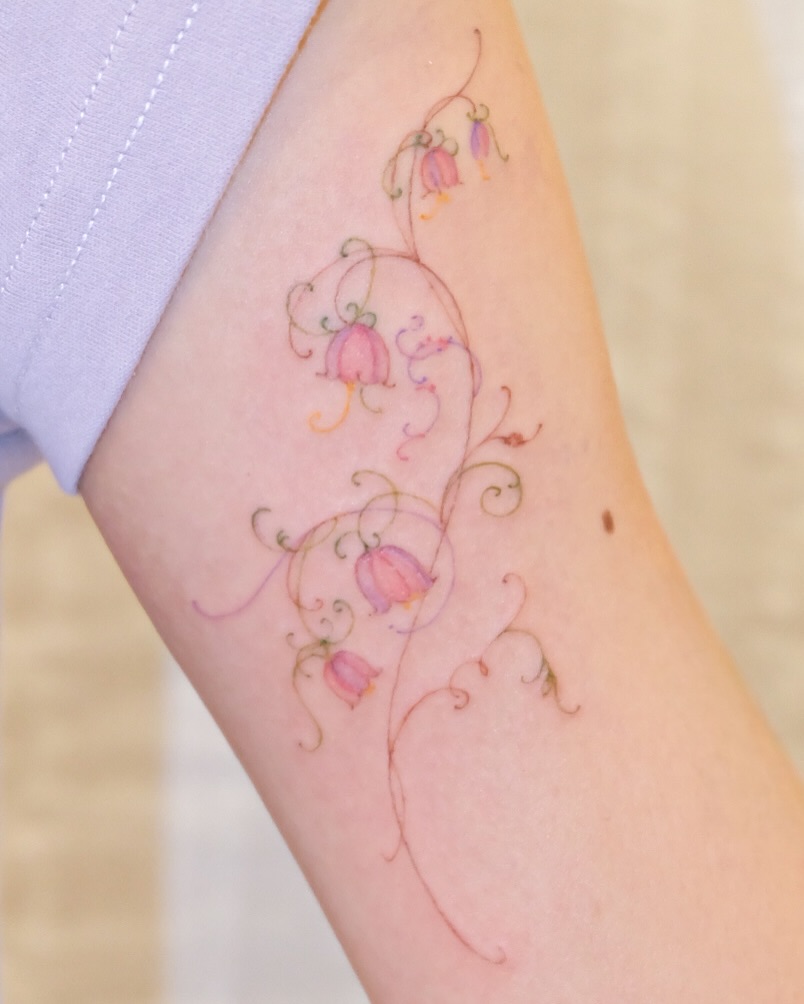Tattoo by @ablue.tatt — fine_line, watercolor