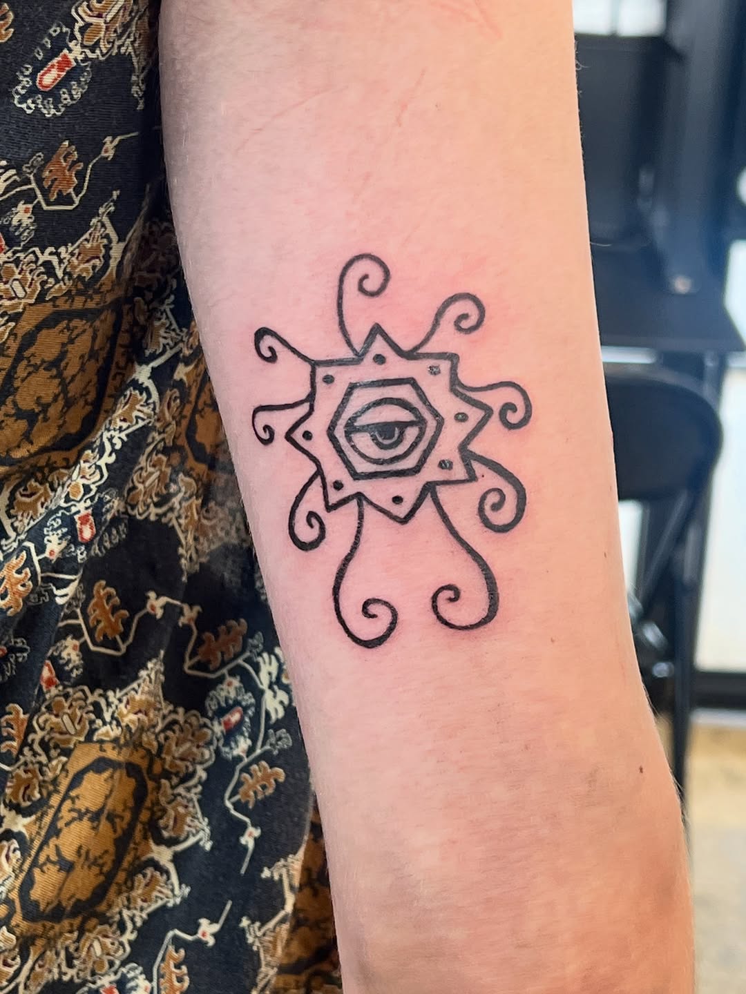 Tattoo by @lanta_ttoo — geometric, blackwork