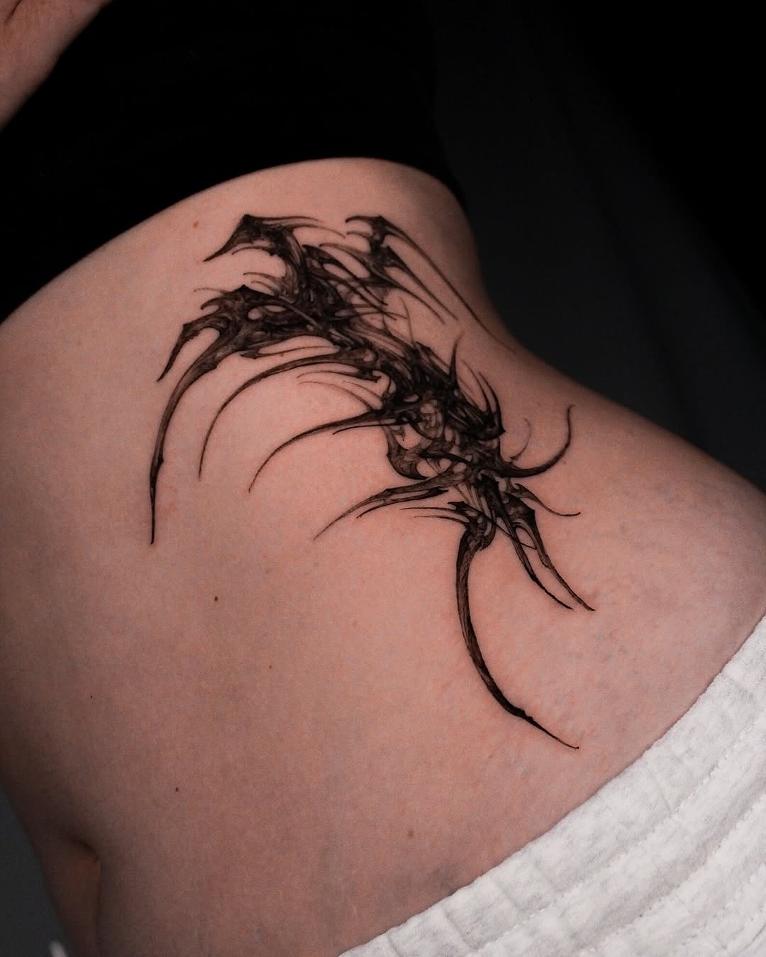 Tattoo by @hynngloomy โ blackwork, geometric