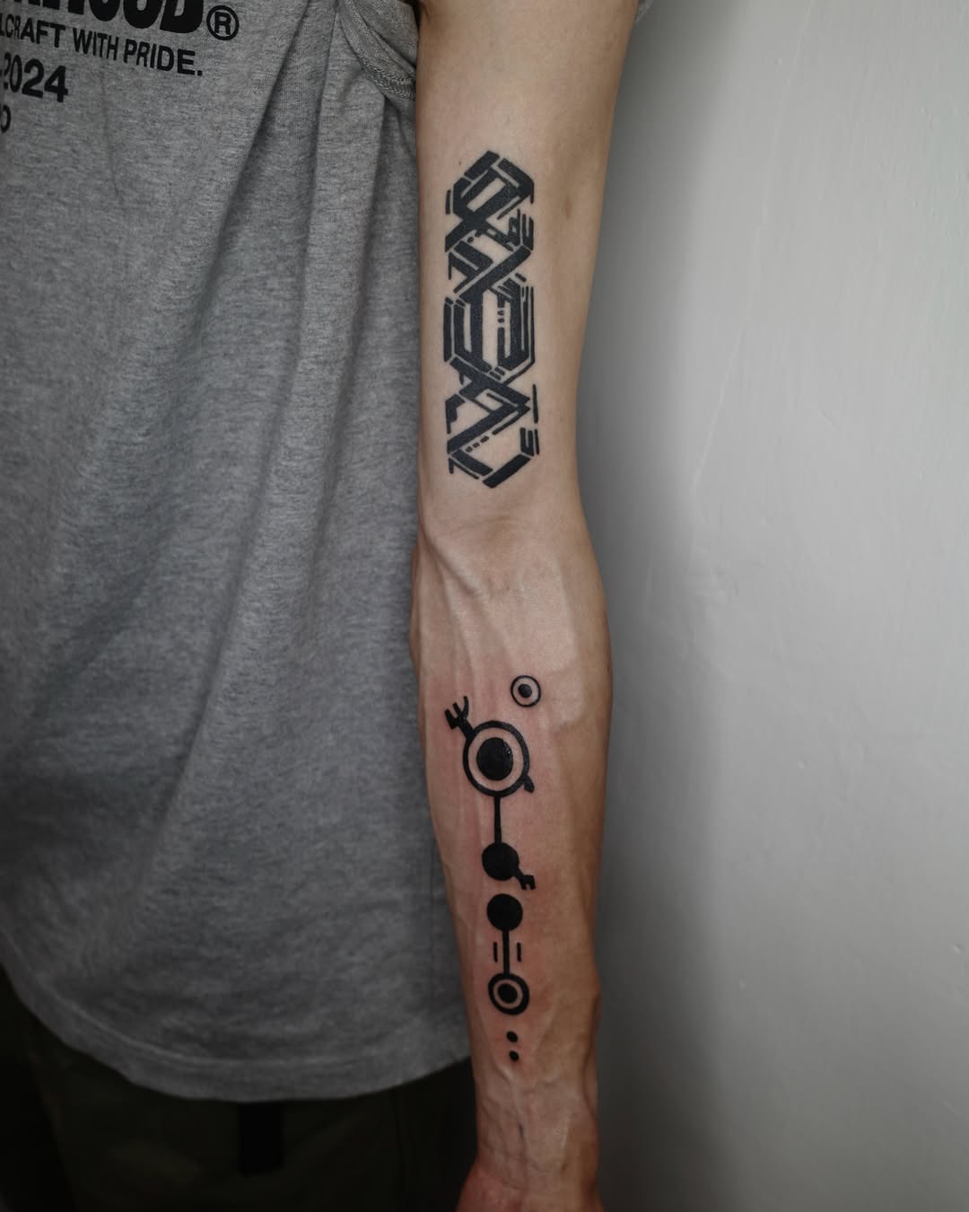 Tattoo by @takuu_tattoo — geometric, blackwork