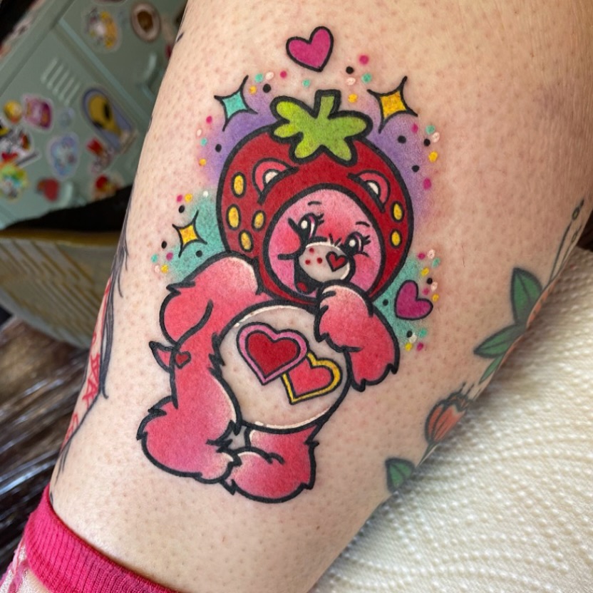 Tattoo by @roxyrydertattoo — new_school