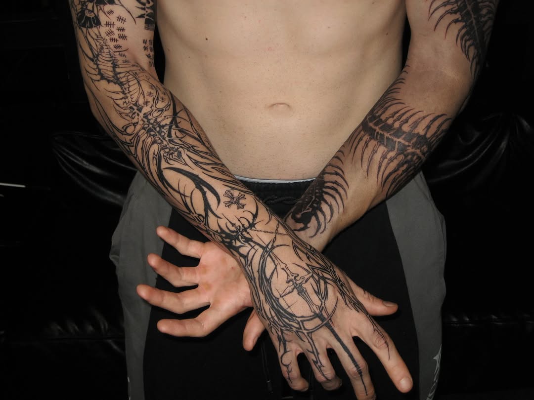 Tattoo by @deathtxpia โ blackwork, geometric