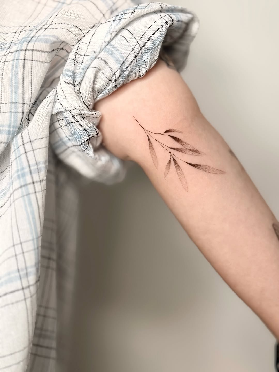 Tattoo by @tattooist_blanc — fine_line, dotwork
