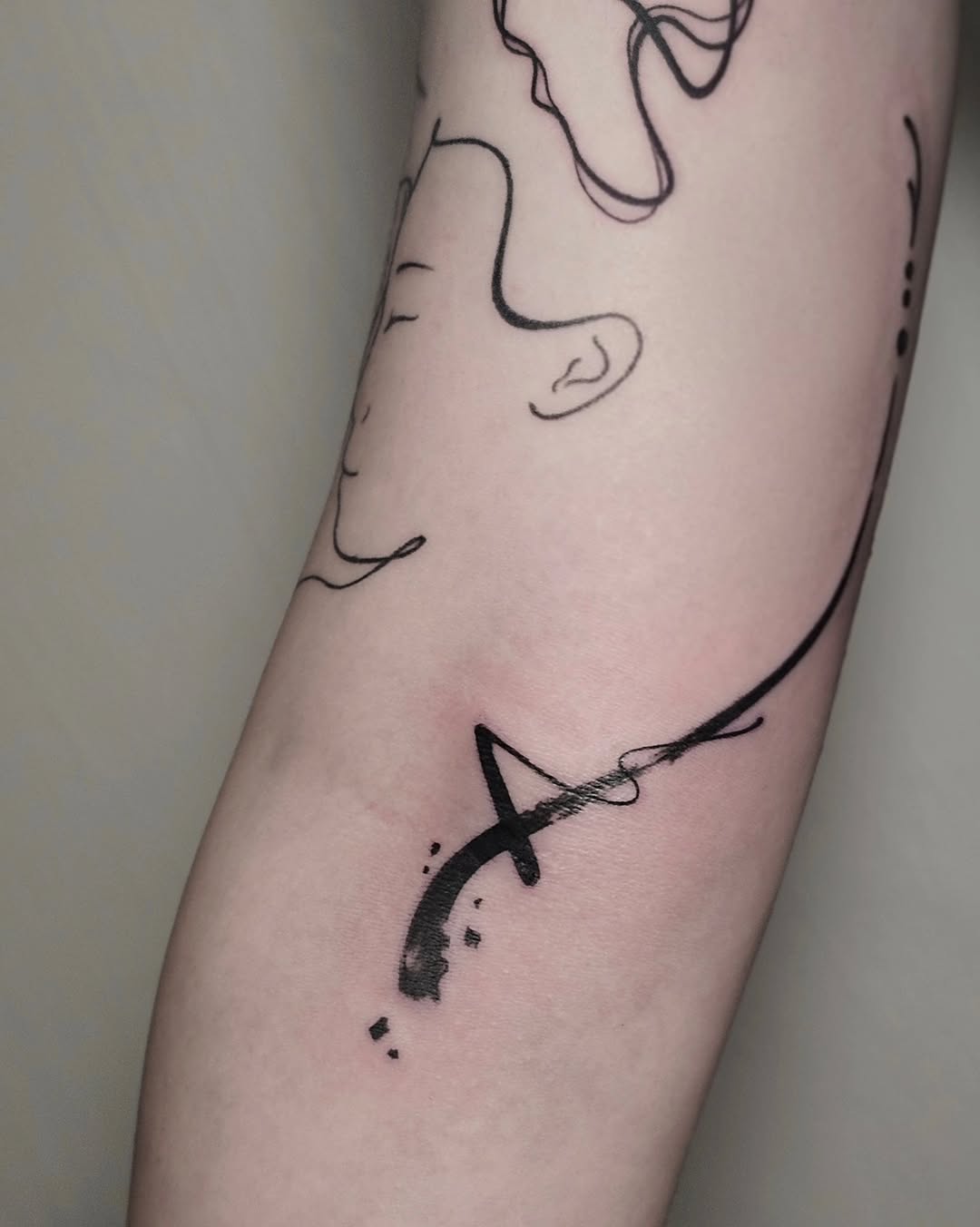 Tattoo by @draw.a_castle — fine_line, blackwork