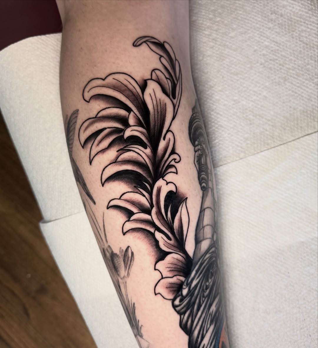 Tattoo by @michaelryan_tattoo โ black_and_grey, ornamental