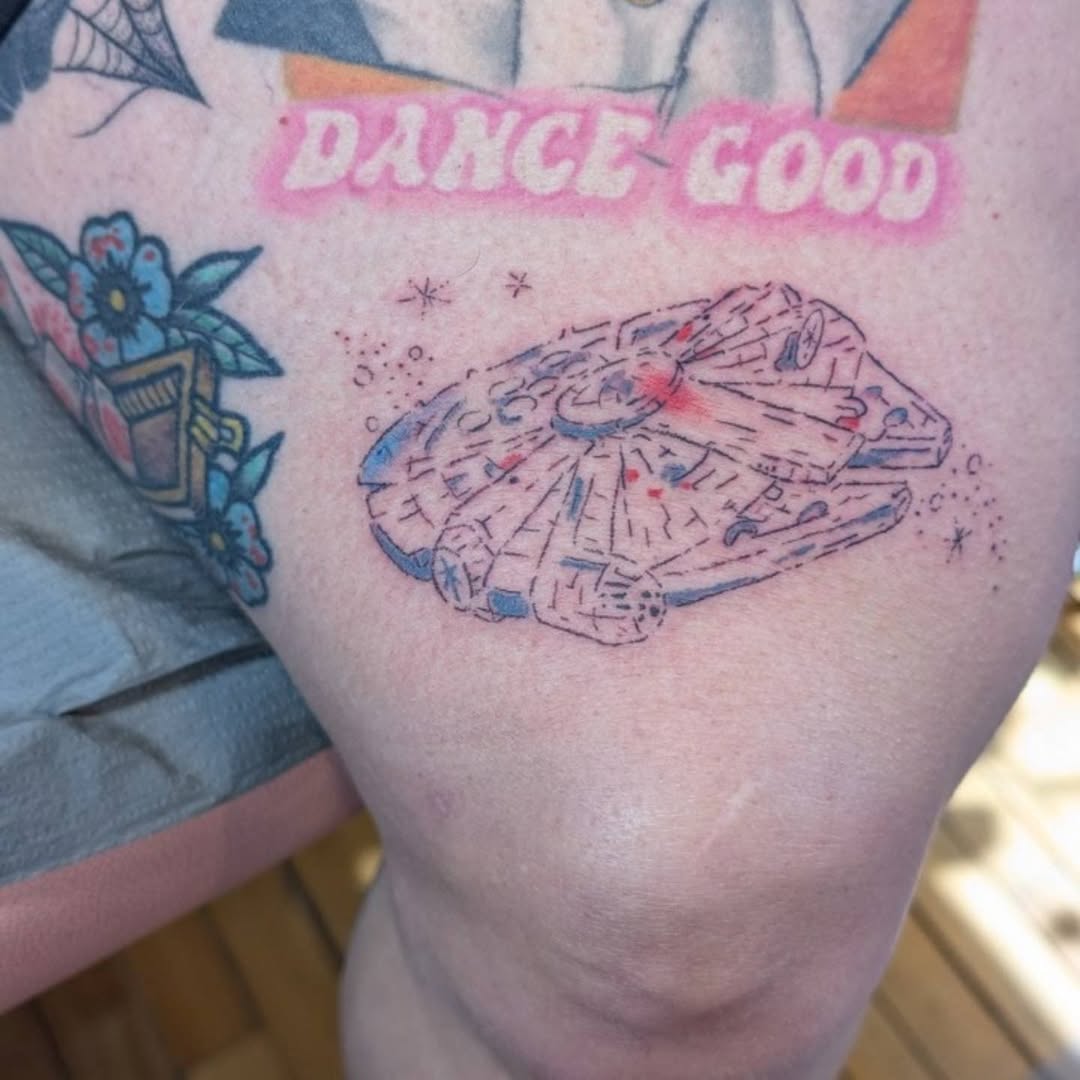 Tattoo by @ilaydaatak โ fine_line, sketch