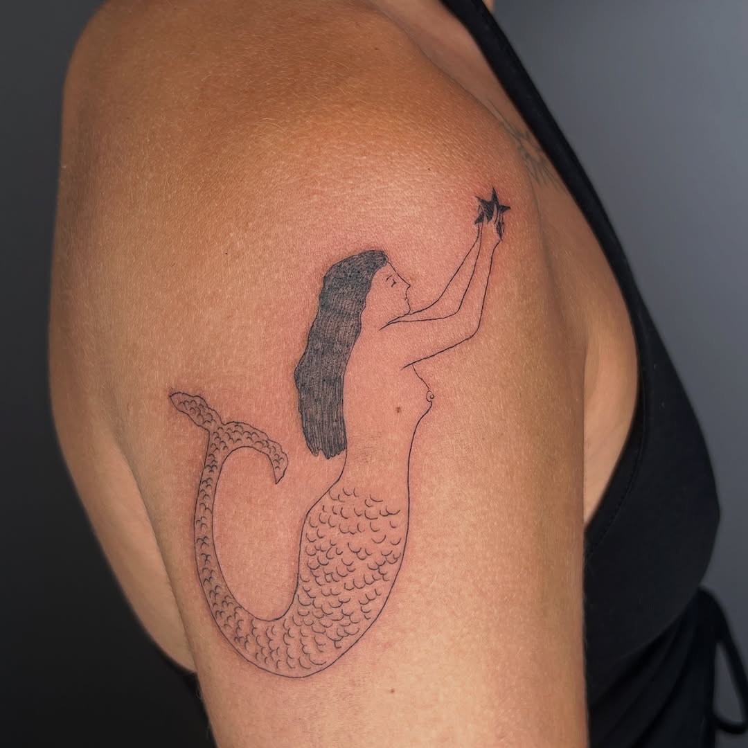 Tattoo by @klaracoral — fine_line