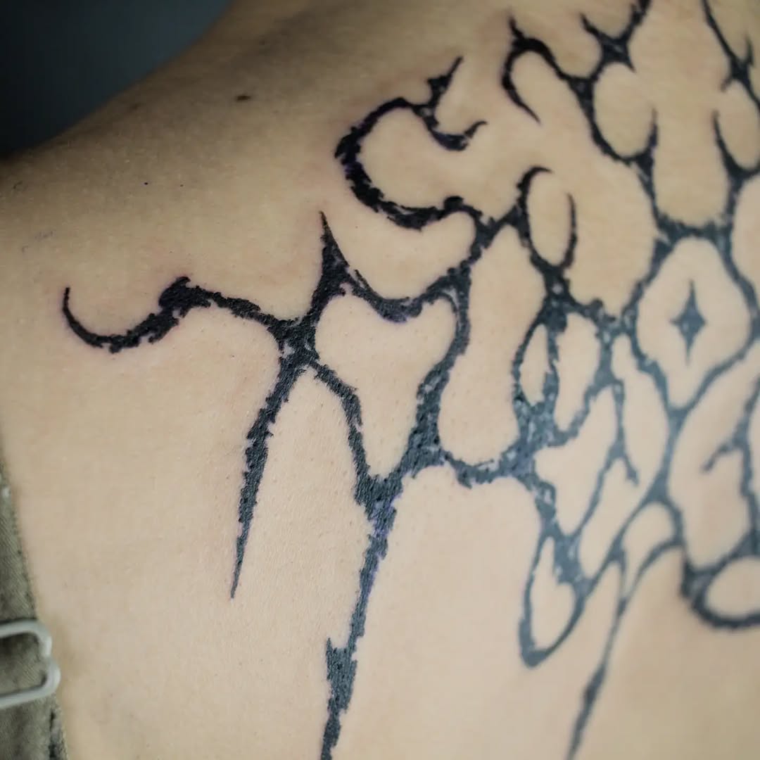 Tattoo by @ritual.dust β blackwork