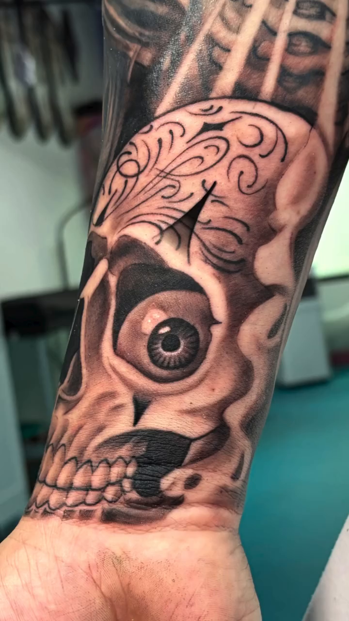 Tattoo by @art_gus_00 โ black_and_grey, realism