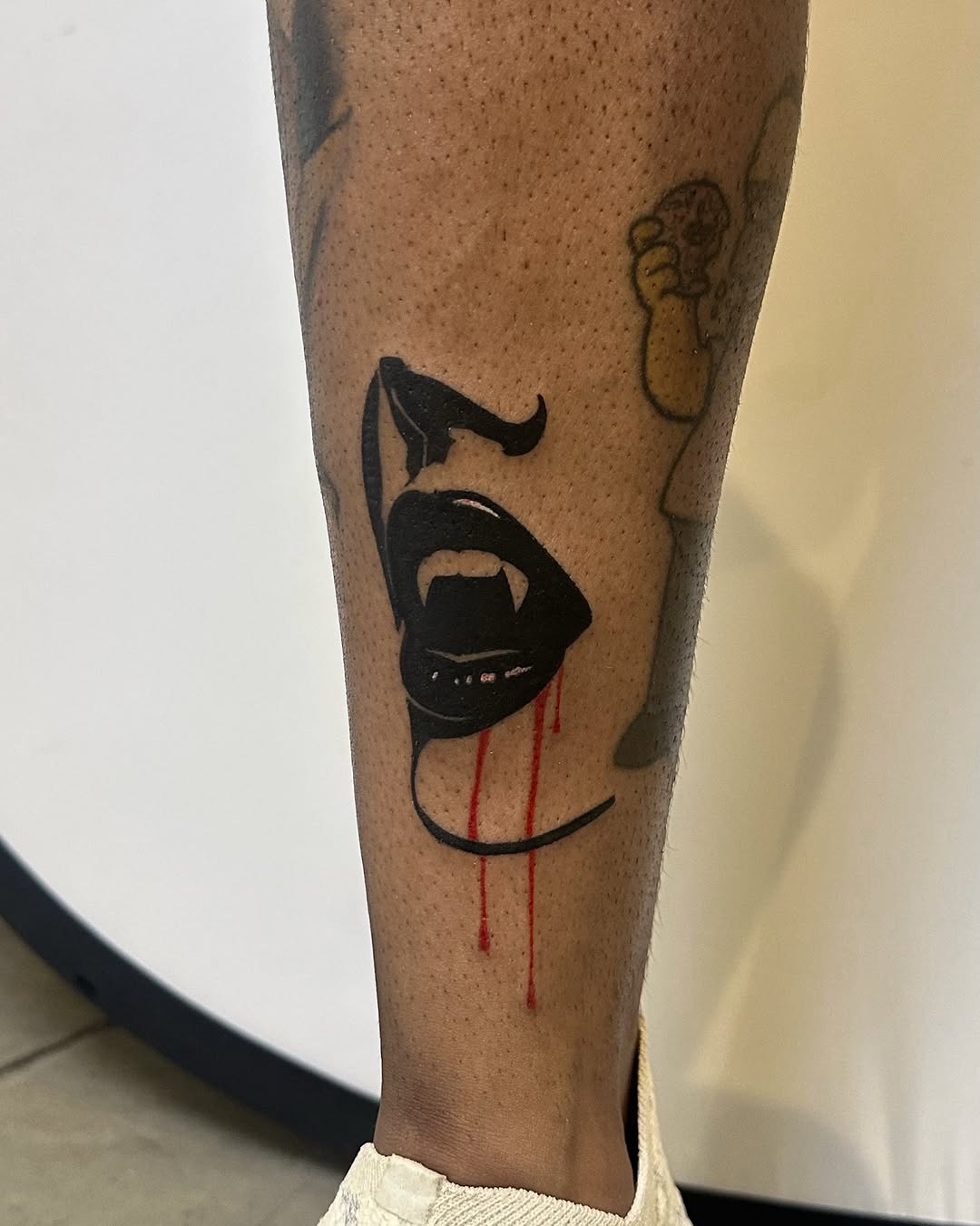 Tattoo by @beirxtt — blackwork, fine_line
