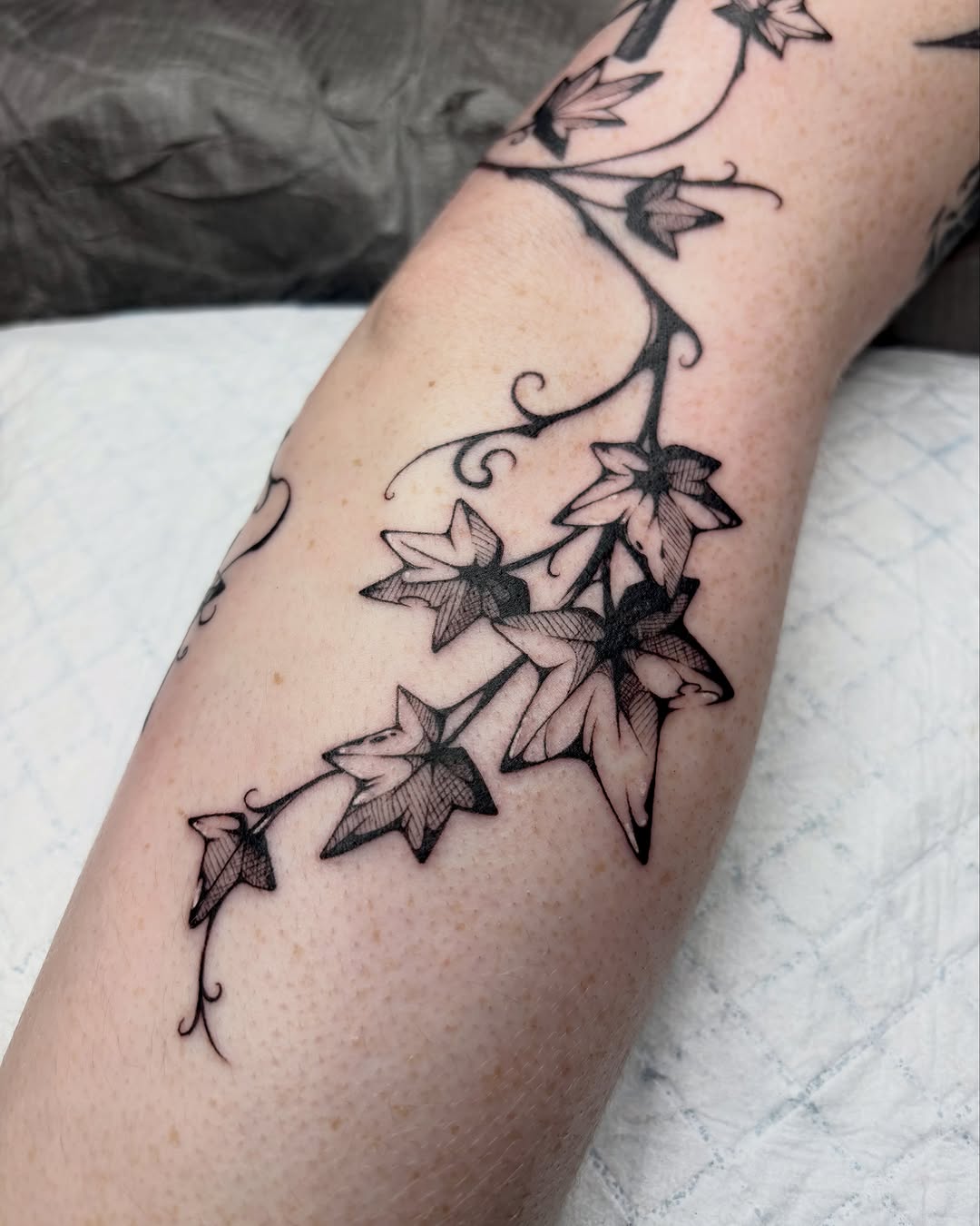Tattoo by @codeblackink โ fine_line, illustrative