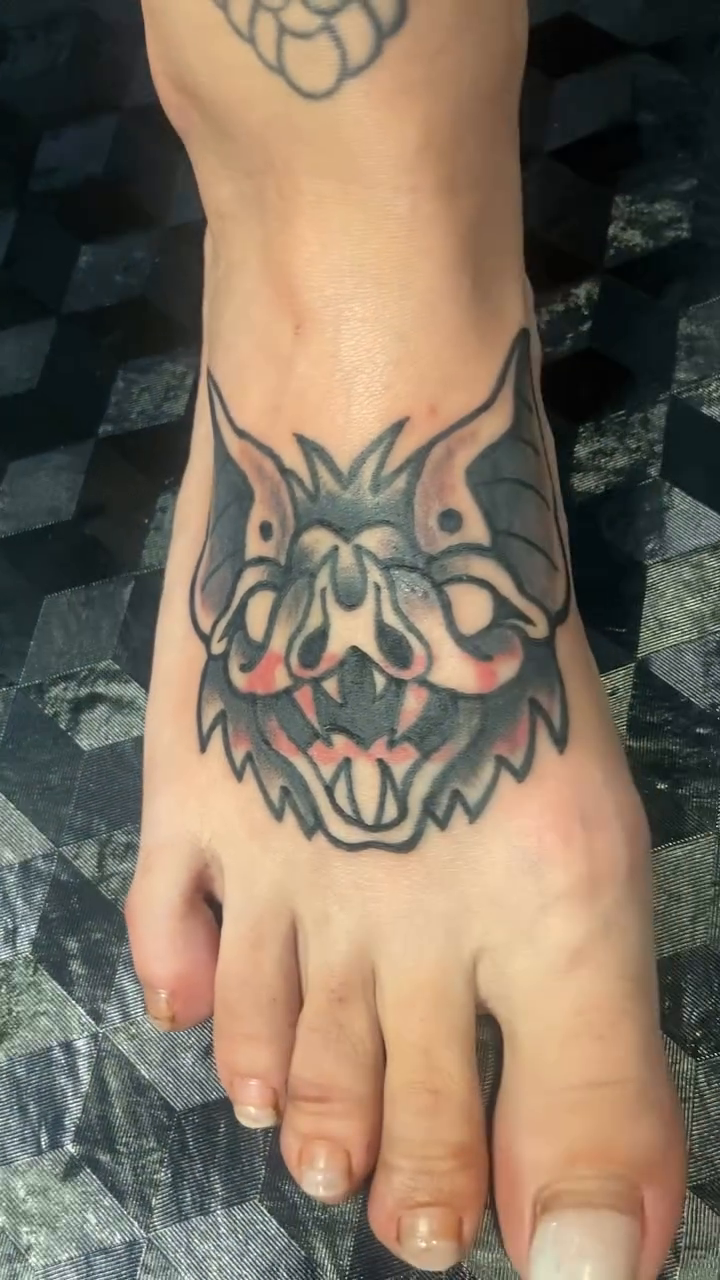 Tattoo by @crabbystabztattoos — american_traditional