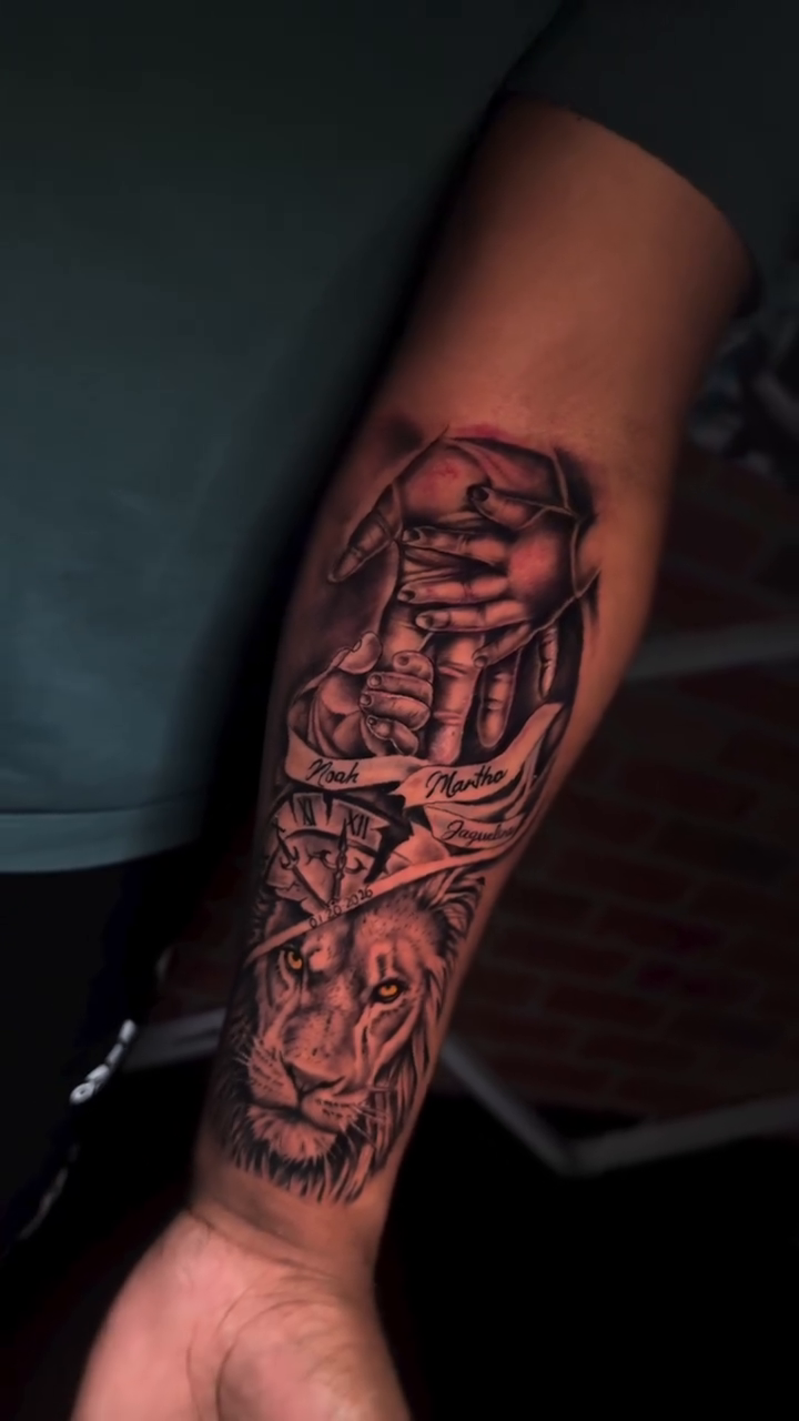 Tattoo by @elcalvo_tatto9 — realism, black_and_grey