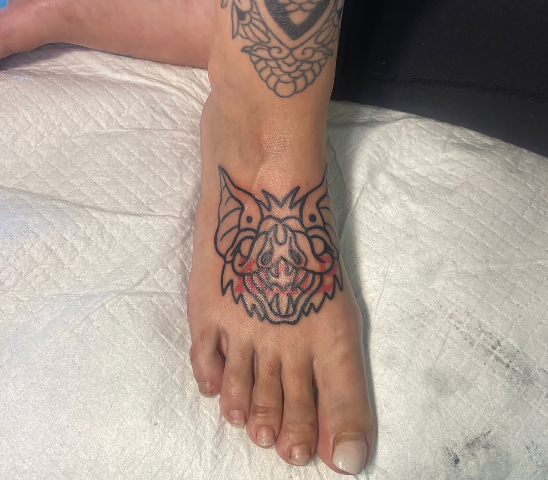 Tattoo by @crabbystabztattoos — american_traditional