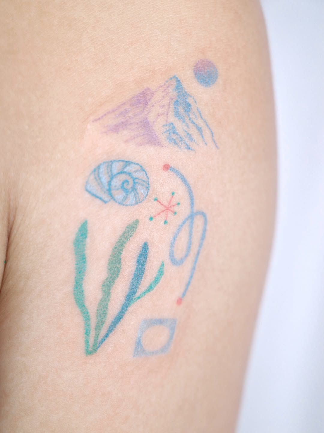 Tattoo by @soonmoon.tattoo — fine_line, minimalist